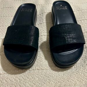 Donald J. Pliner Black Leather Slides